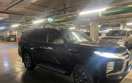 Mitsubishi Montero Sport, 2022 год, 3 250 000 рублей, 4 фотография