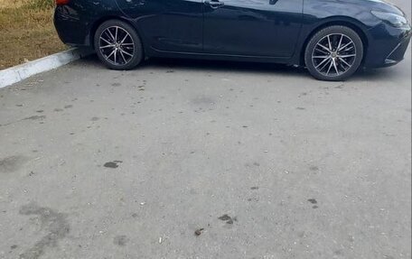 Toyota Camry, 2016 год, 950 000 рублей, 3 фотография