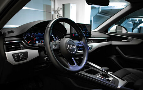 Audi A4, 2021 год, 3 048 000 рублей, 7 фотография