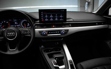 Audi A4, 2021 год, 3 048 000 рублей, 21 фотография