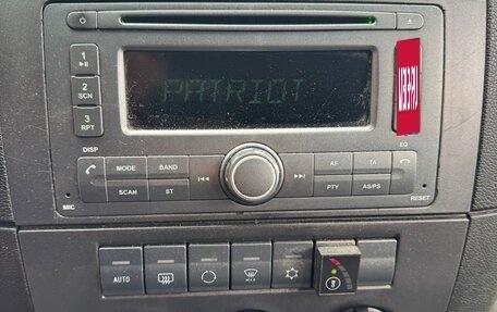 ЛуАЗ Patriot, 2012 год, 700 000 рублей, 6 фотография