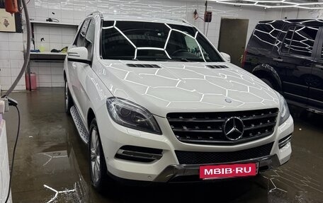 Mercedes-Benz M-Класс, 2013 год, 2 450 000 рублей, 3 фотография