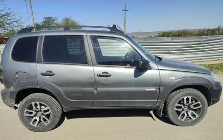 Chevrolet Niva I рестайлинг, 2013 год, 500 000 рублей, 3 фотография