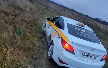 Hyundai Solaris II рестайлинг, 2015 год, 500 000 рублей, 3 фотография