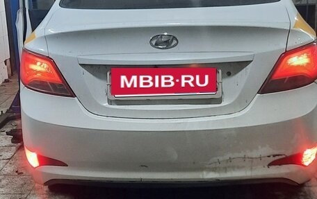 Hyundai Solaris II рестайлинг, 2015 год, 500 000 рублей, 2 фотография