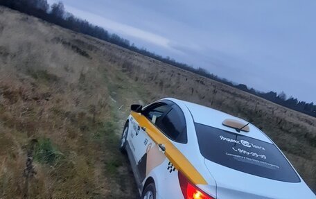 Hyundai Solaris II рестайлинг, 2015 год, 500 000 рублей, 11 фотография