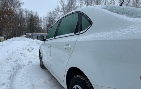 Volkswagen Polo VI (EU Market), 2015 год, 749 000 рублей, 3 фотография