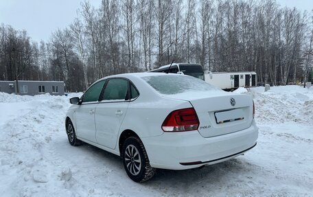 Volkswagen Polo VI (EU Market), 2015 год, 749 000 рублей, 2 фотография