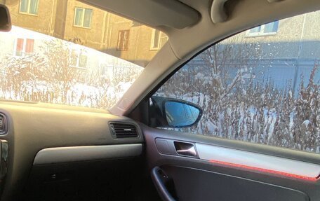 Volkswagen Jetta VI, 2011 год, 790 000 рублей, 8 фотография