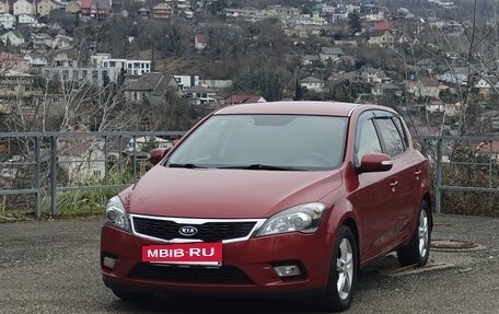 KIA cee'd I рестайлинг, 2010 год, 850 000 рублей, 2 фотография