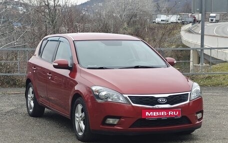 KIA cee'd I рестайлинг, 2010 год, 850 000 рублей, 3 фотография