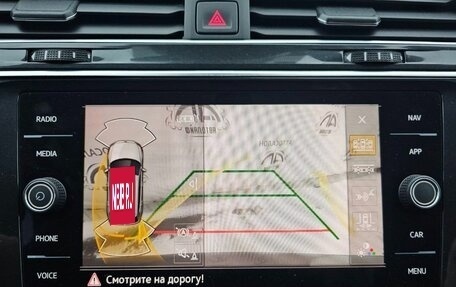 Volkswagen Tiguan II, 2021 год, 3 199 000 рублей, 25 фотография