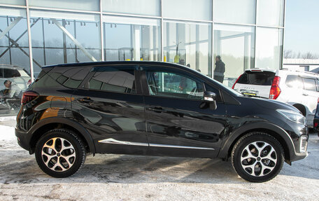 Renault Kaptur I рестайлинг, 2017 год, 1 225 000 рублей, 8 фотография