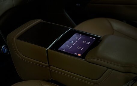 Land Rover Range Rover IV рестайлинг, 2023 год, 19 000 000 рублей, 12 фотография