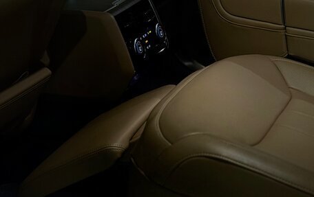 Land Rover Range Rover IV рестайлинг, 2023 год, 19 000 000 рублей, 11 фотография