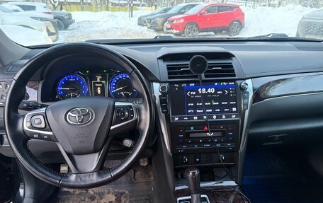 Toyota Camry, 2016 год, 2 250 000 рублей, 7 фотография