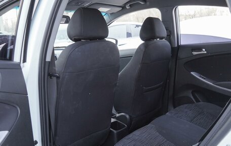 Hyundai Solaris II рестайлинг, 2015 год, 830 000 рублей, 11 фотография