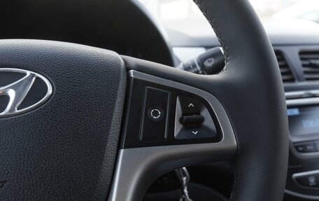 Hyundai Solaris II рестайлинг, 2015 год, 830 000 рублей, 16 фотография