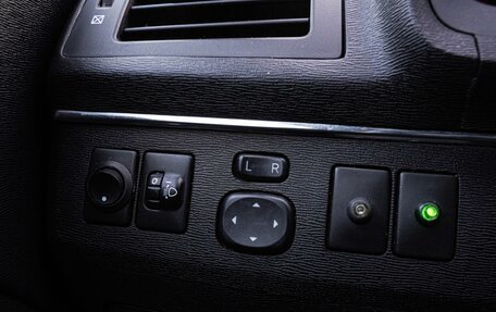 Toyota Avensis III рестайлинг, 2010 год, 1 050 000 рублей, 18 фотография