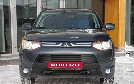 Mitsubishi Outlander III рестайлинг 3, 2014 год, 1 699 000 рублей, 7 фотография