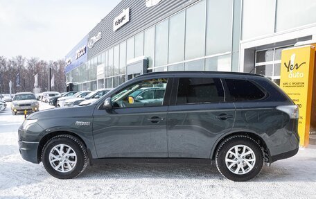 Mitsubishi Outlander III рестайлинг 3, 2014 год, 1 699 000 рублей, 8 фотография