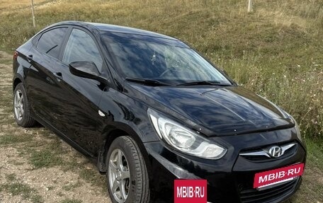 Hyundai Solaris II рестайлинг, 2011 год, 660 000 рублей, 16 фотография