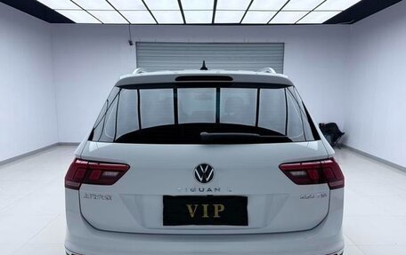 Volkswagen Tiguan II, 2022 год, 2 720 999 рублей, 5 фотография