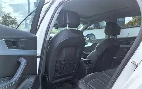 Audi A4, 2022 год, 2 350 000 рублей, 9 фотография