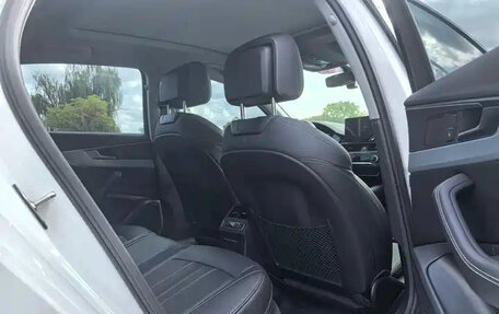 Audi A4, 2022 год, 2 350 000 рублей, 10 фотография