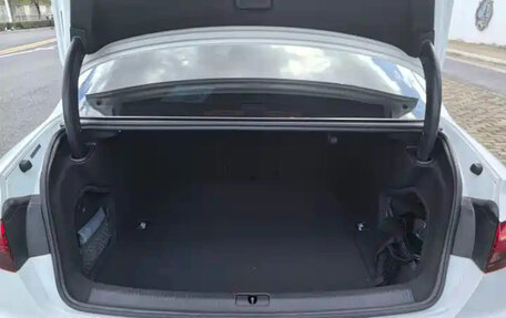 Audi A4, 2022 год, 2 350 000 рублей, 13 фотография