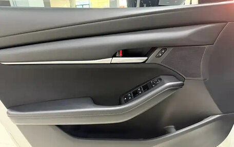 Mazda 3, 2022 год, 1 350 003 рублей, 14 фотография