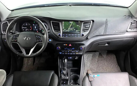 Hyundai Tucson III, 2018 год, 2 000 000 рублей, 10 фотография