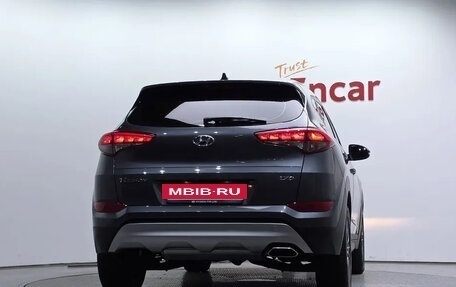 Hyundai Tucson III, 2018 год, 2 000 000 рублей, 4 фотография