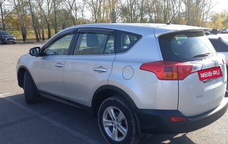 Toyota RAV4, 2013 год, 1 700 000 рублей, 6 фотография