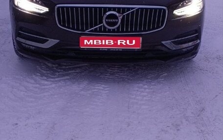 Volvo S90 II рестайлинг, 2017 год, 2 600 000 рублей, 1 фотография