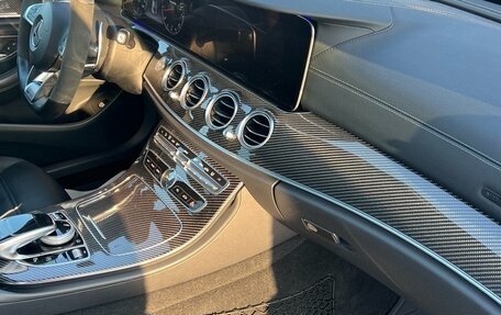 Mercedes-Benz E-Класс AMG, 2017 год, 4 500 000 рублей, 9 фотография