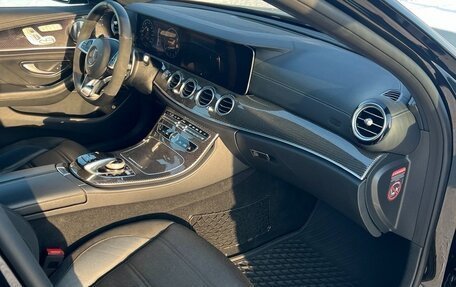 Mercedes-Benz E-Класс AMG, 2017 год, 4 500 000 рублей, 12 фотография