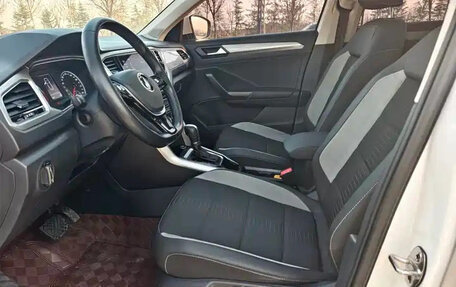 Volkswagen T-Roc I, 2022 год, 1 307 000 рублей, 3 фотография