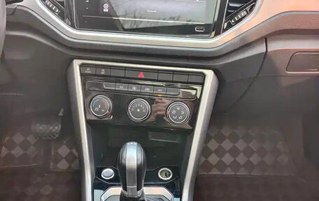 Volkswagen T-Roc I, 2022 год, 1 307 000 рублей, 4 фотография