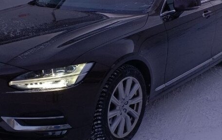 Volvo S90 II рестайлинг, 2017 год, 2 600 000 рублей, 2 фотография