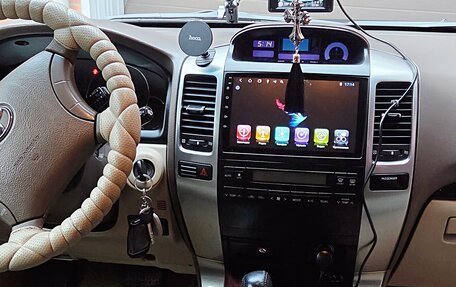 Toyota Land Cruiser Prado 120 рестайлинг, 2008 год, 3 350 000 рублей, 20 фотография