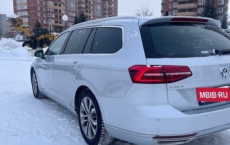 Volkswagen Passat B8 рестайлинг, 2015 год, 1 850 000 рублей, 5 фотография