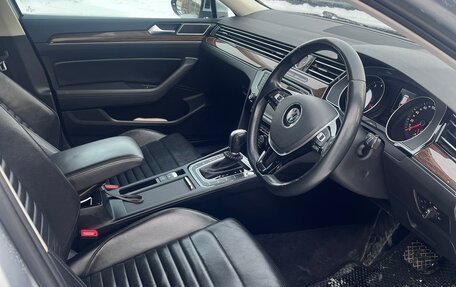 Volkswagen Passat B8 рестайлинг, 2015 год, 1 850 000 рублей, 13 фотография