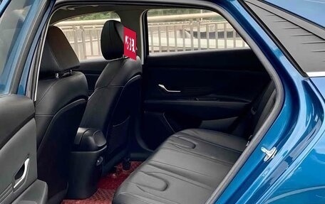 Hyundai Elantra, 2022 год, 1 270 000 рублей, 8 фотография