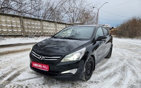Hyundai Solaris II рестайлинг, 2015 год, 999 000 рублей, 1 фотография