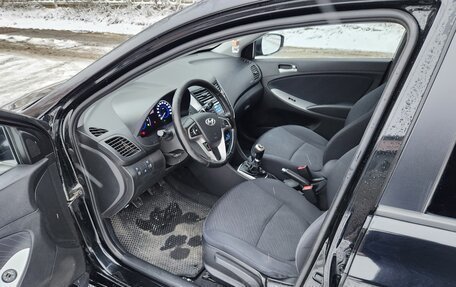 Hyundai Solaris II рестайлинг, 2015 год, 999 000 рублей, 14 фотография