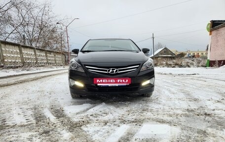 Hyundai Solaris II рестайлинг, 2015 год, 999 000 рублей, 3 фотография