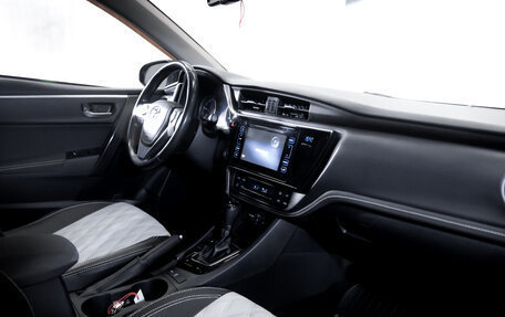 Toyota Corolla, 2017 год, 1 599 000 рублей, 15 фотография