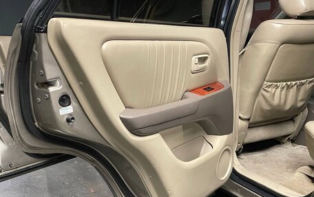 Lexus RX IV рестайлинг, 2000 год, 630 000 рублей, 19 фотография