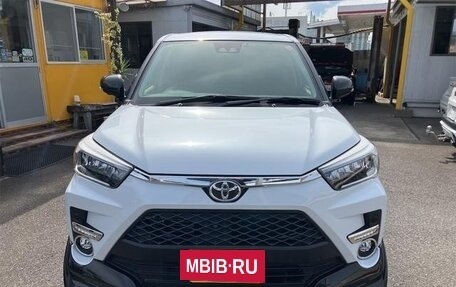 Toyota Raize I, 2022 год, 1 136 003 рублей, 2 фотография